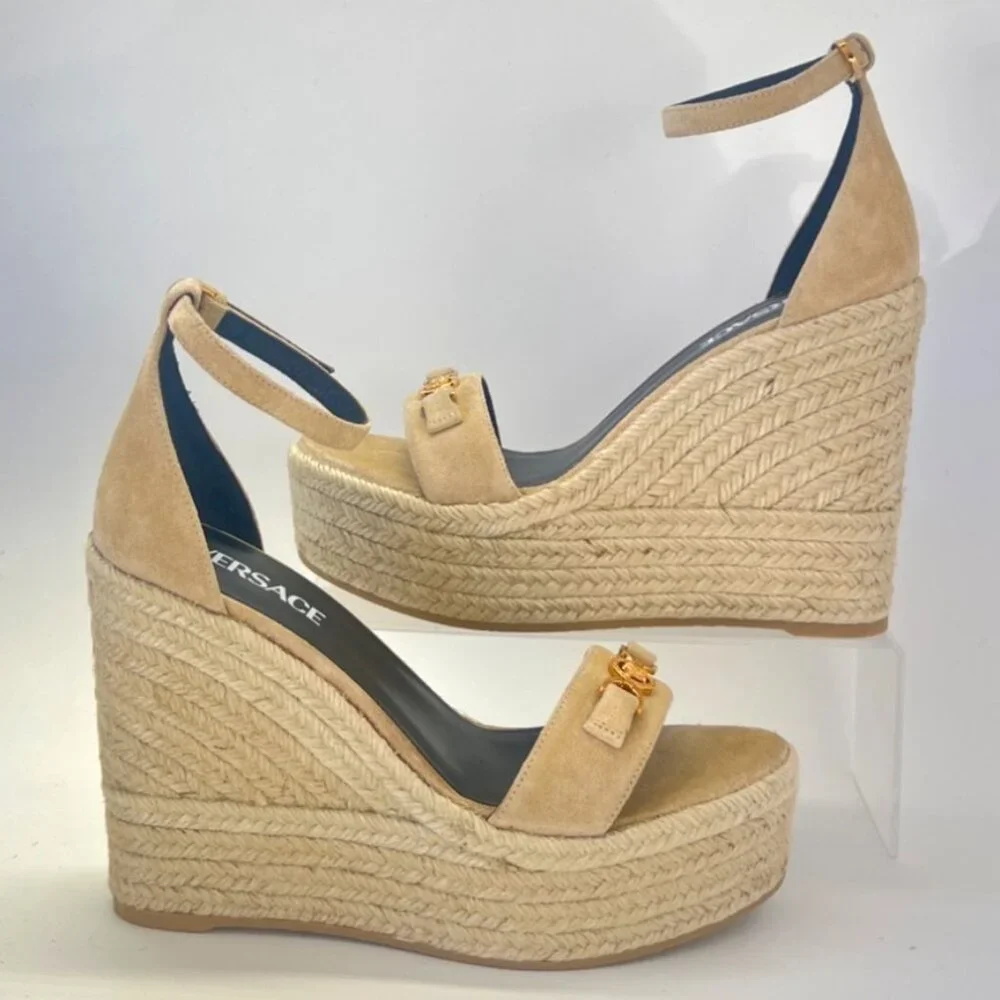wedge platform